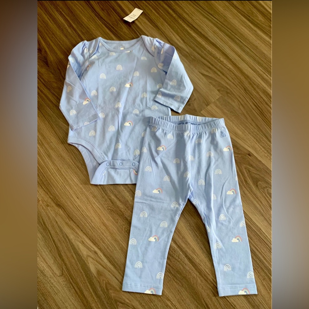 Girls 12-18 month Gap Rainbow Onesie and Pants Set